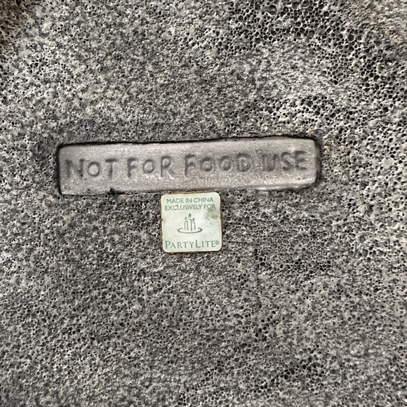 PartyLite Living StonesTextured Gray candle Decorative home decor - Picture 8 of 17